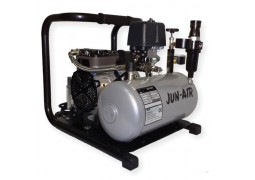 ����������  ����������� Jun-Air 86R-4B